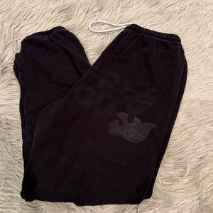 FREECITY SWEATPANTS.